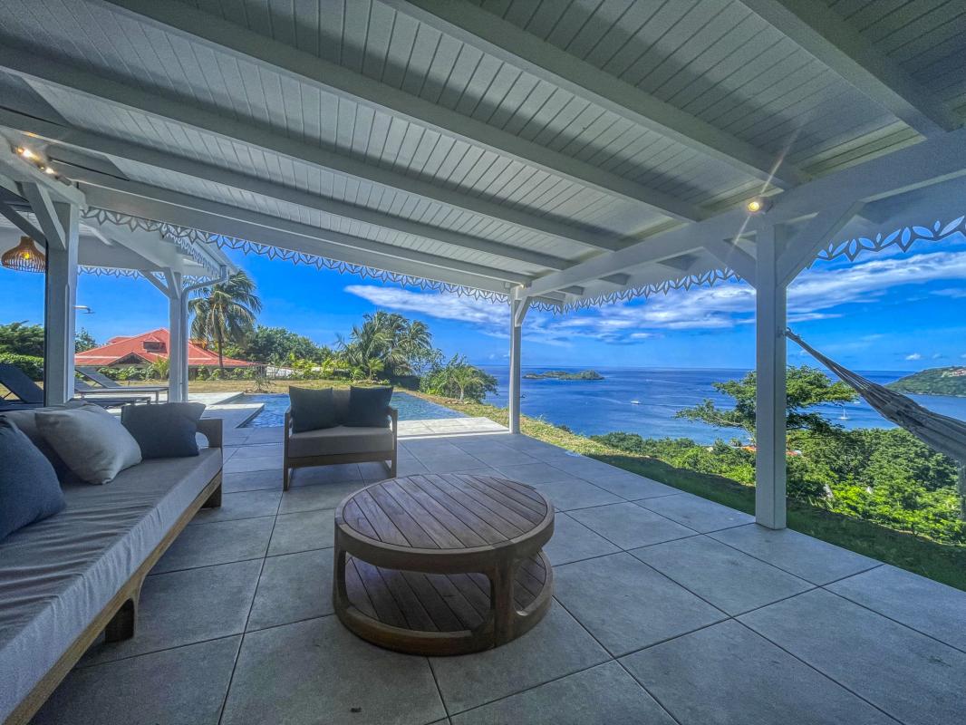 6.Location villa piscine vue mer Bouillante Guadeloupe_Terrasse vue mer